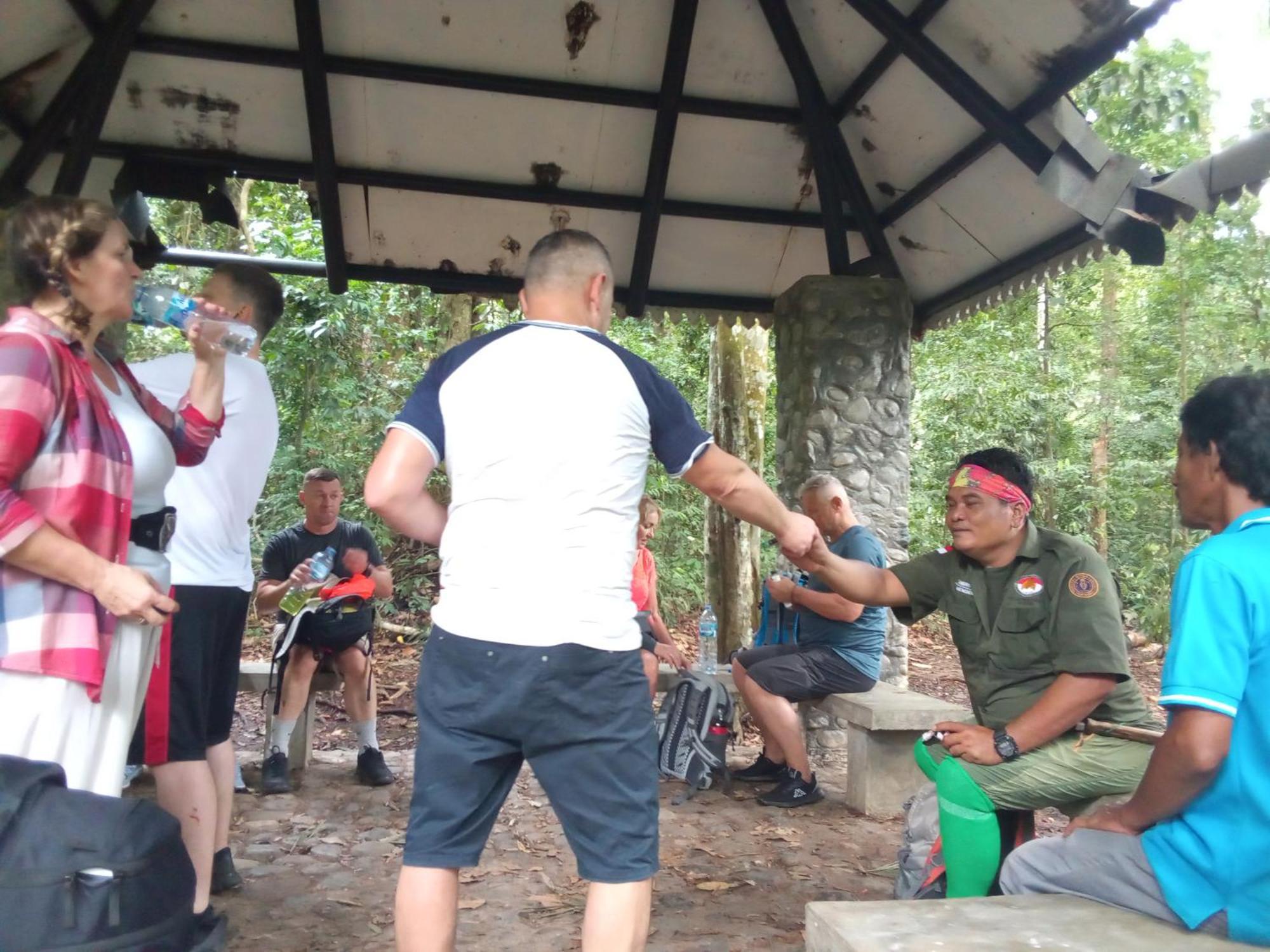 Jungle Treking & Jungle Tour If You Want To Stay Here,You Must Book Treking Only With Us Bukit Lawang Exteriér fotografie